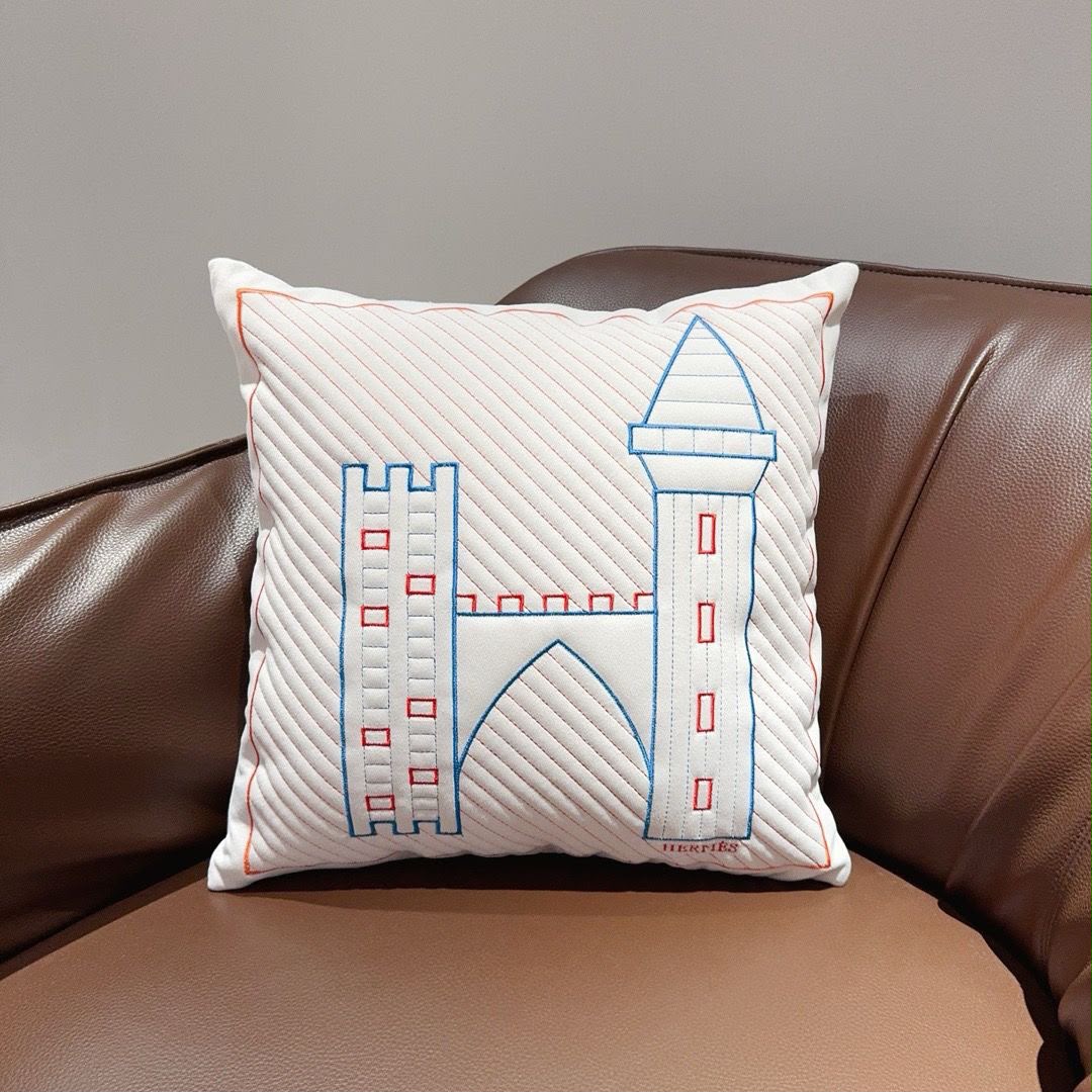 Hermès Epopee quilted pillow