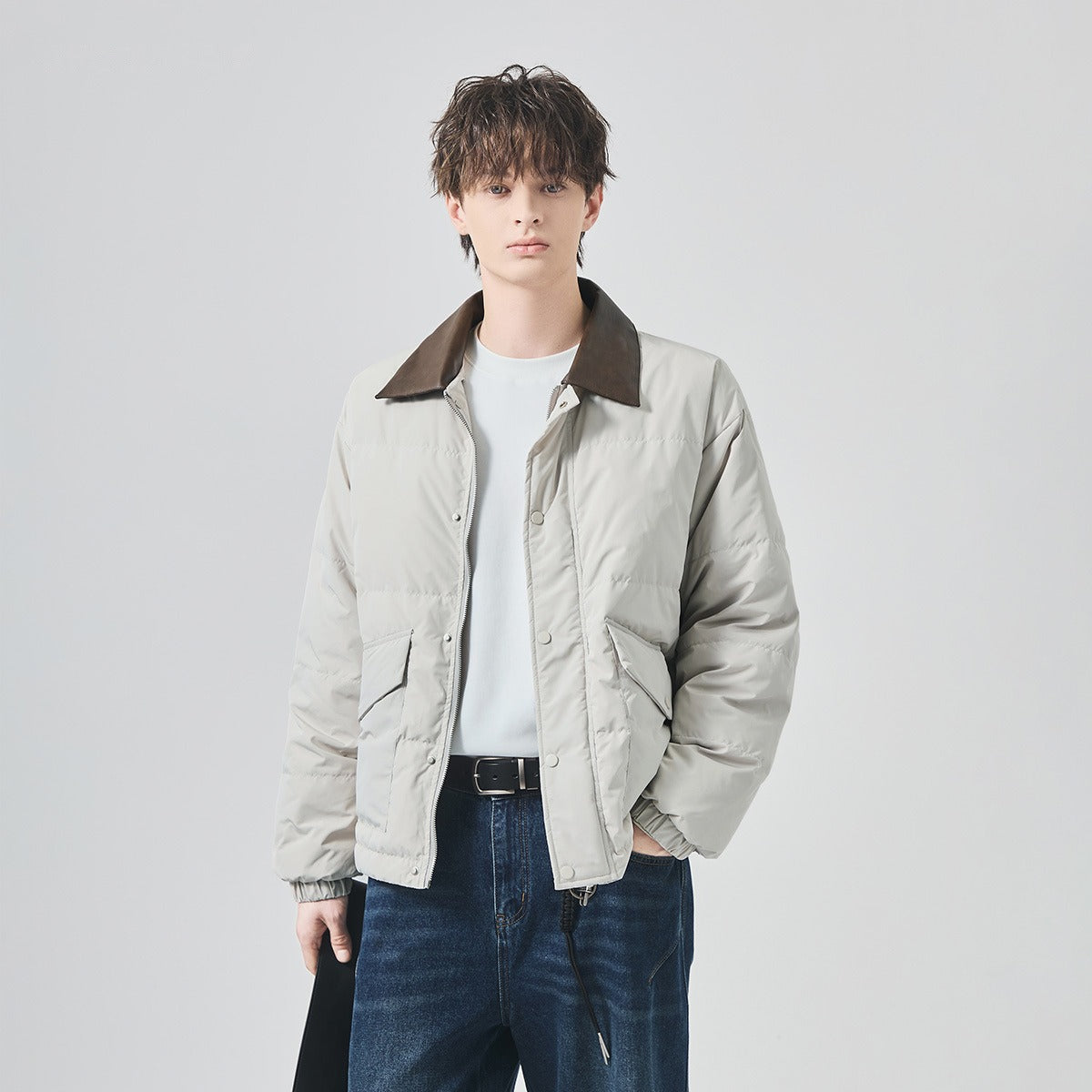 Men's Loose Lightweight White Duck Down Jacket with Contrast Collar