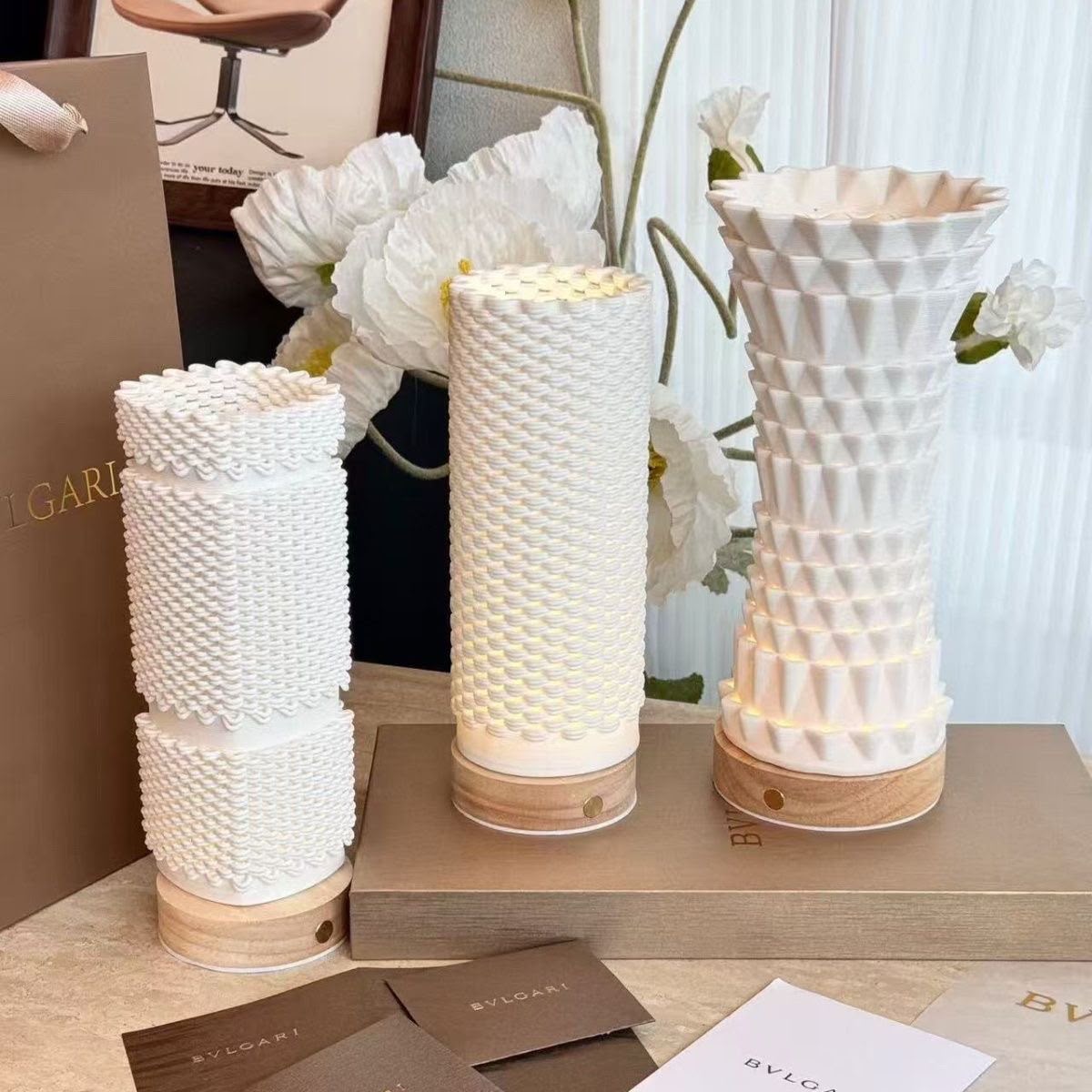 Modern minimalist ins style exquisite design ceramic white geometric pattern decorative desk lamp home desktop ornament