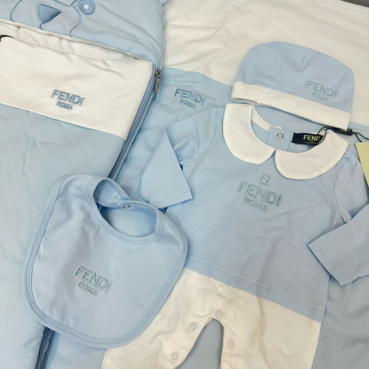 Fendi Roma Bear Set