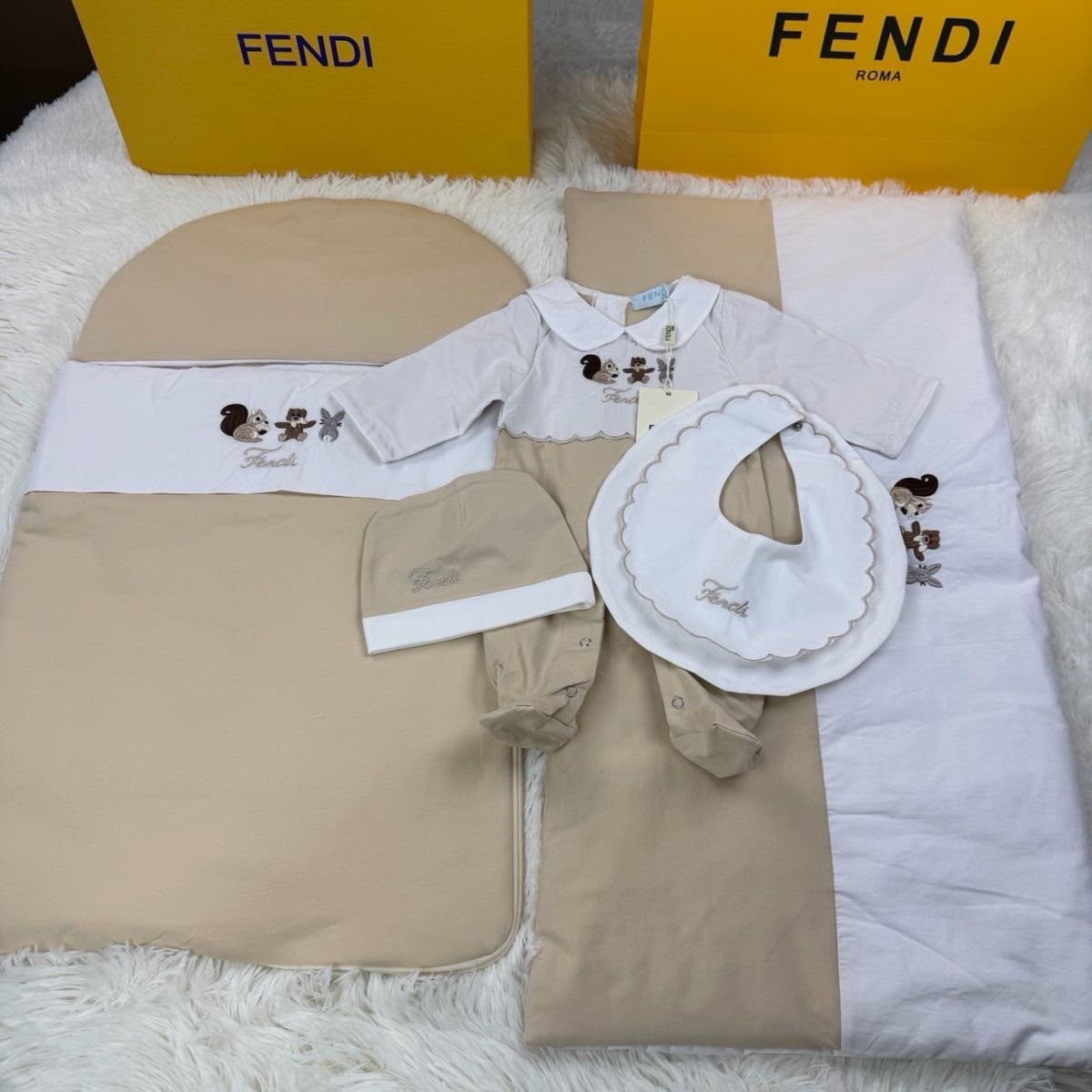 Fendi Cartoon Embroidery  Baby Set