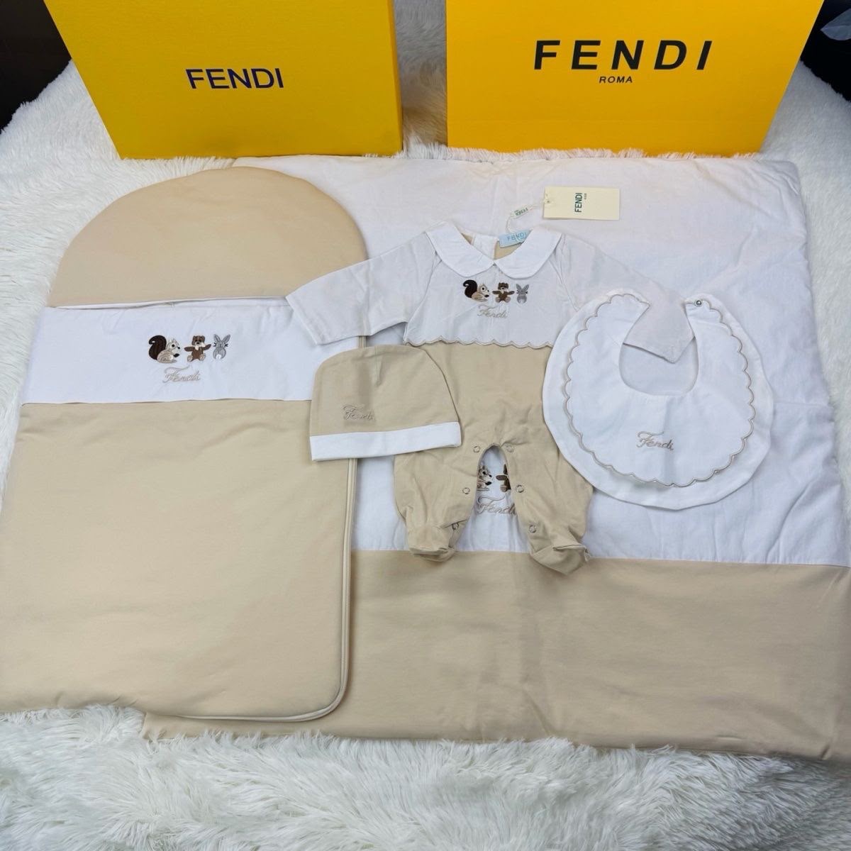 Fendi Cartoon Embroidery  Baby Set