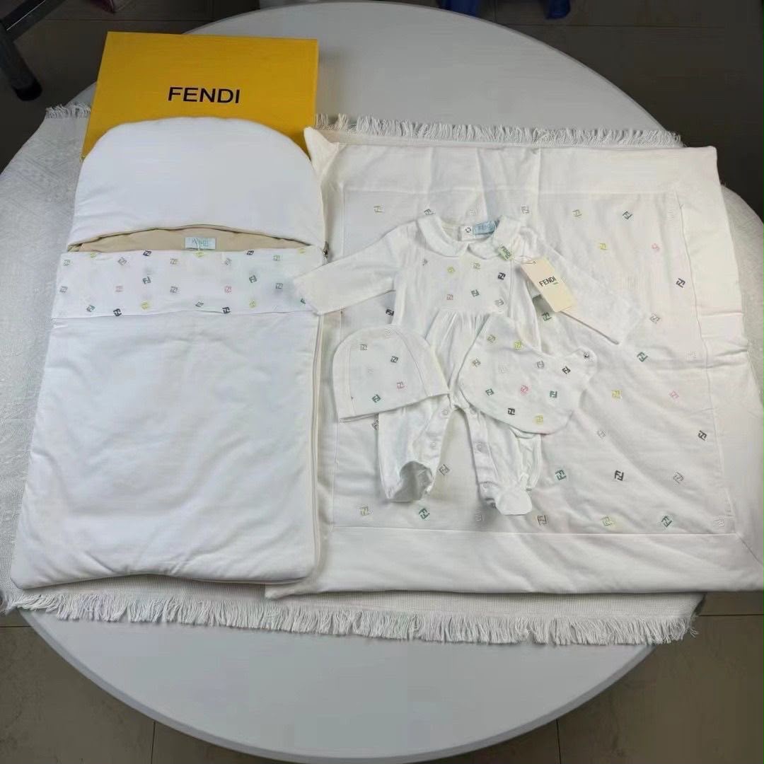 Fendi newborn 5-piece set