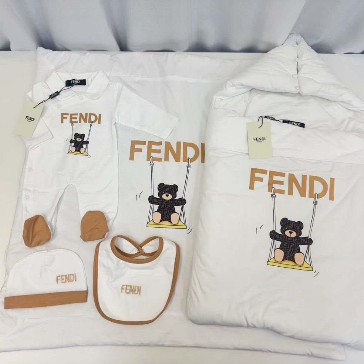 Fendi Kids Bear-Print Babywear Set