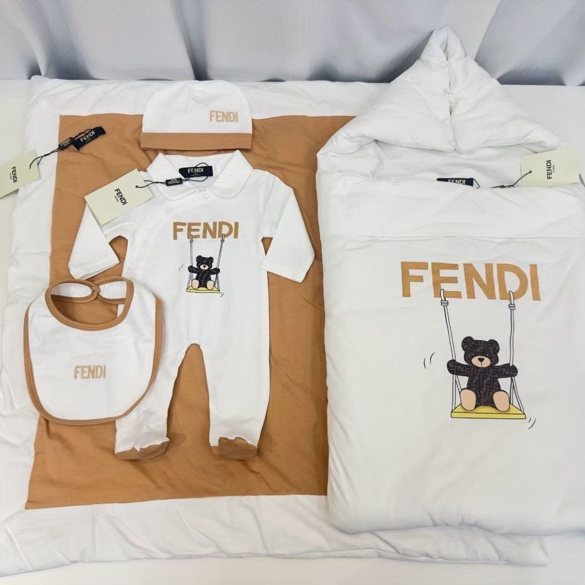 Fendi Kids Bear-Print Babywear Set