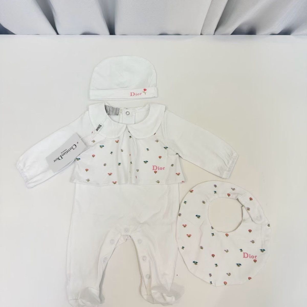 Dior  layette -print baby set