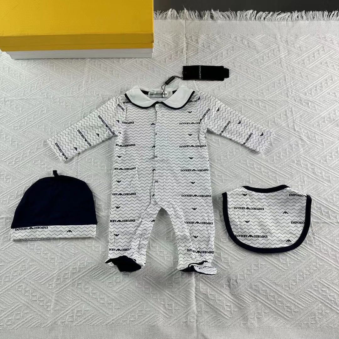 Emporio Armani 5-piece Newborn set