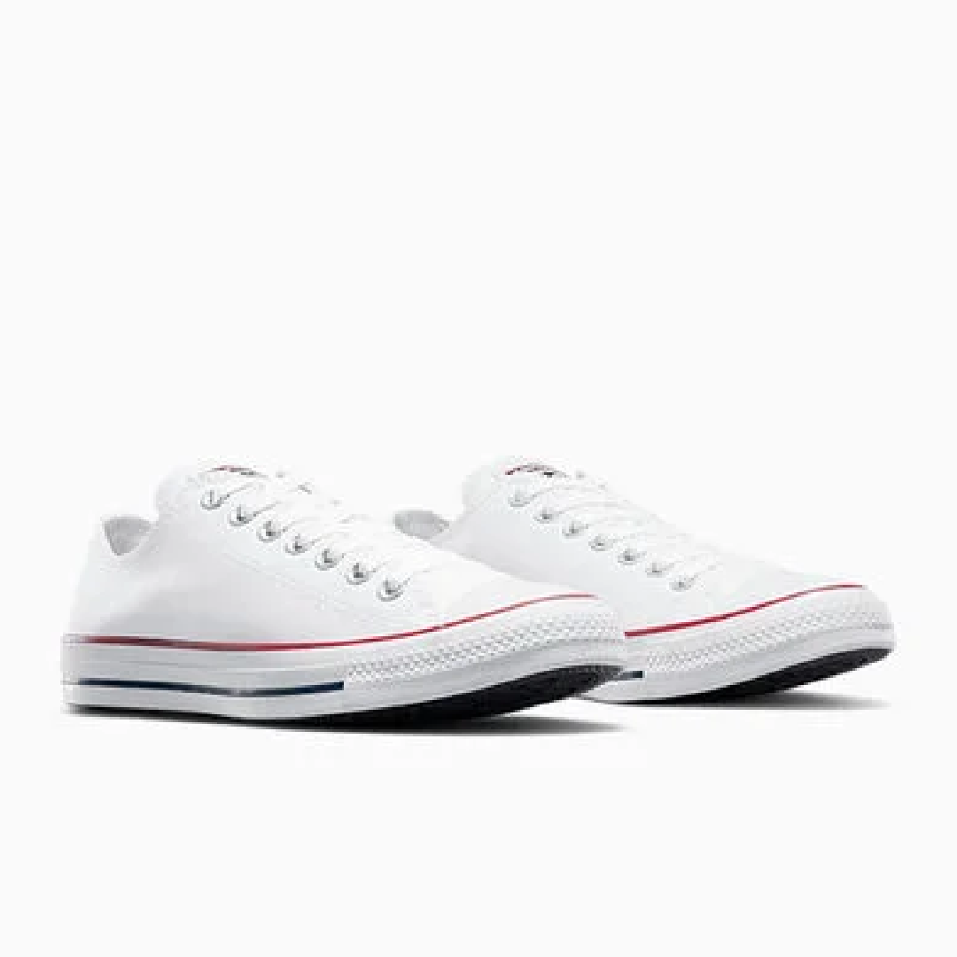 Converse Chuck Taylor All Star Classic Low-Top Sneakers