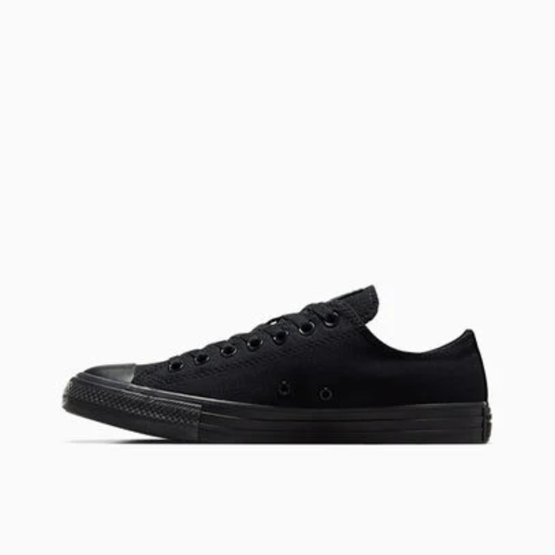 Converse Chuck Taylor All Star Classic Low-Top Sneakers