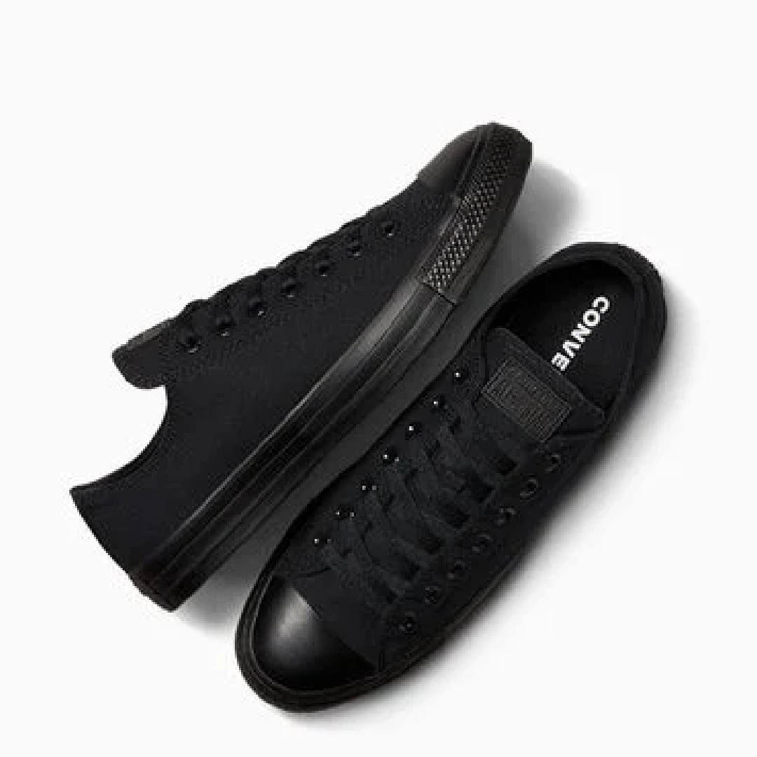 Converse Chuck Taylor All Star Classic Low-Top Sneakers