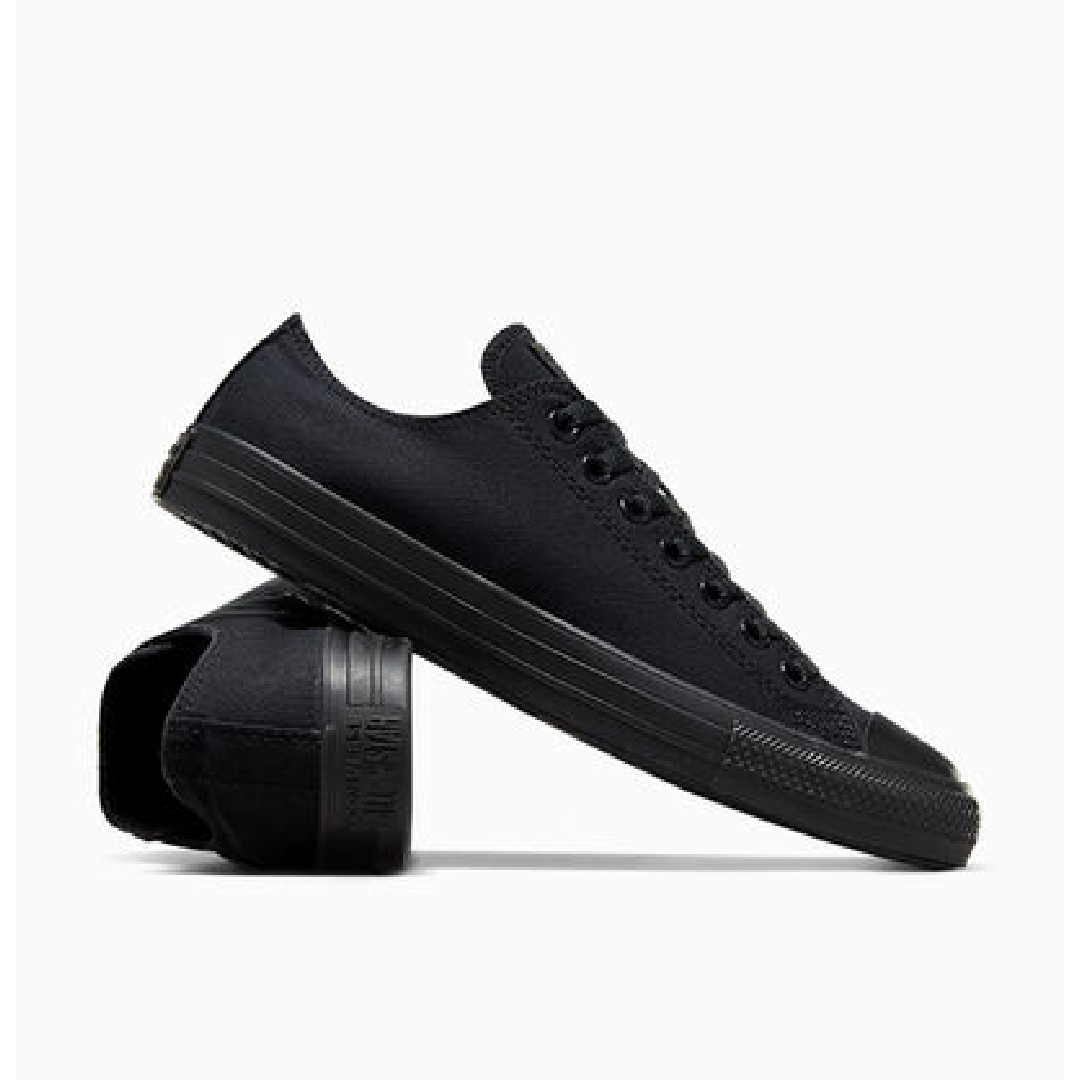 Converse Chuck Taylor All Star Classic Low-Top Sneakers