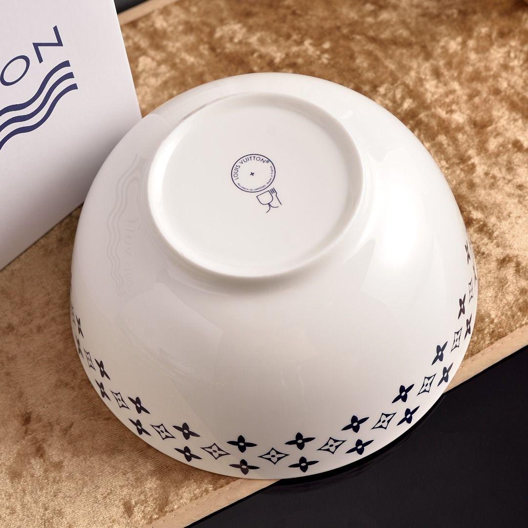 Louis Vuitton porcelain