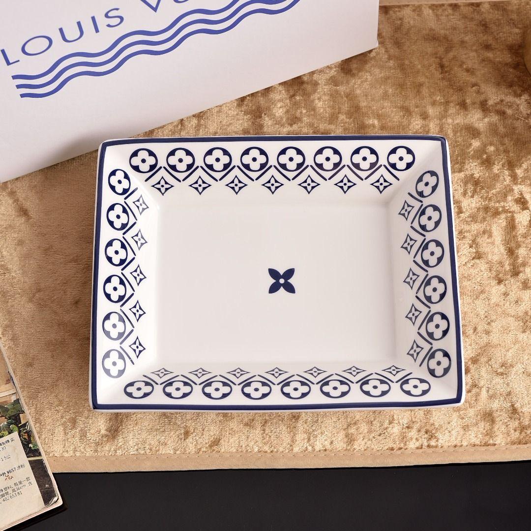 Louis Vuitton porcelain