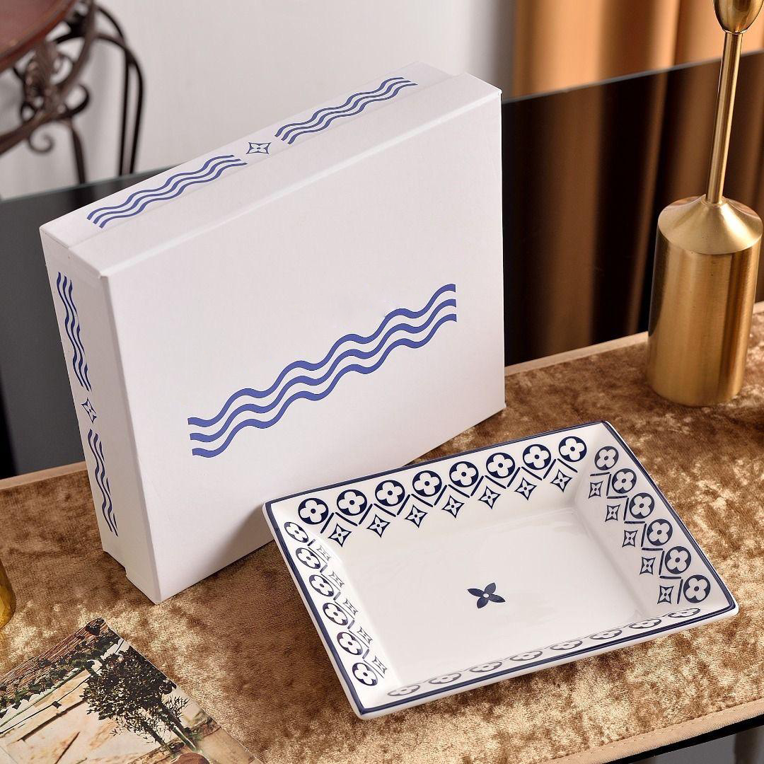 Louis Vuitton porcelain