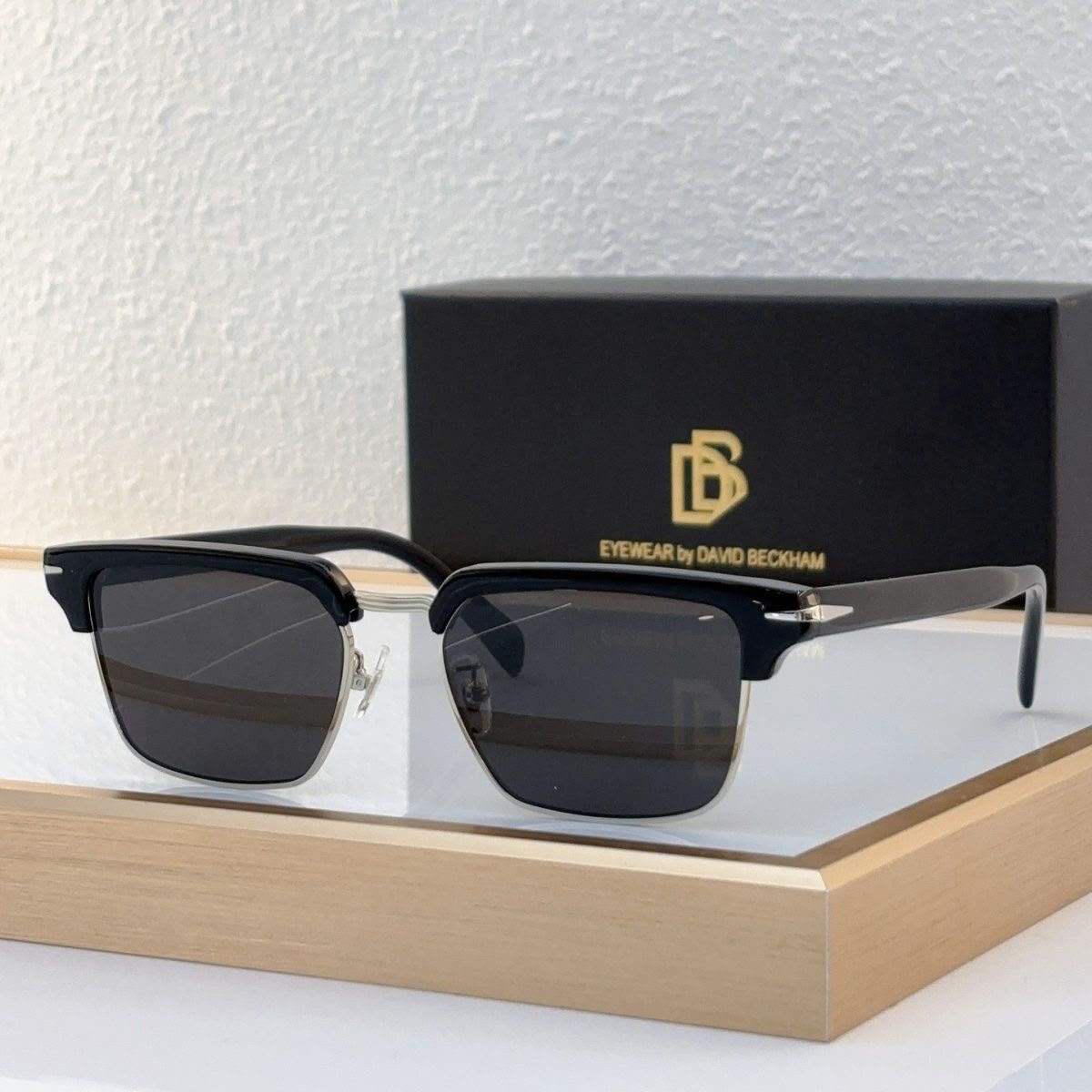 David Beckhams Sunglasses DB7112 for Men and Women