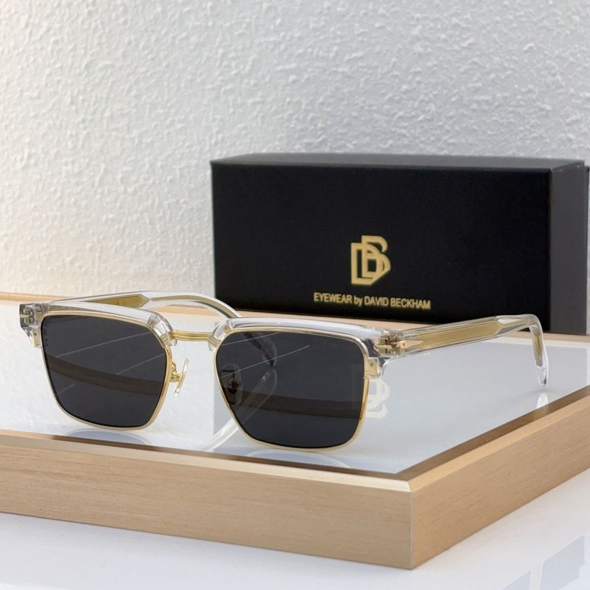 David Beckhams Sunglasses DB7112 for Men and Women