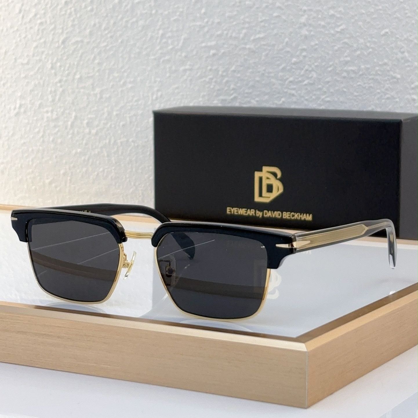 David Beckhams Sunglasses DB7112 for Men and Women