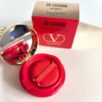 Valentino Light & Shadow Foundation