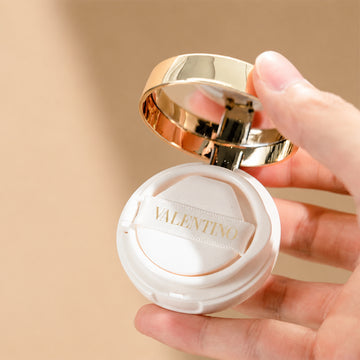Valentino Light & Shadow Moisturizing Foundation