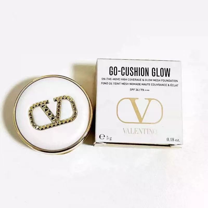 Valentino Light & Shadow Moisturizing Foundation