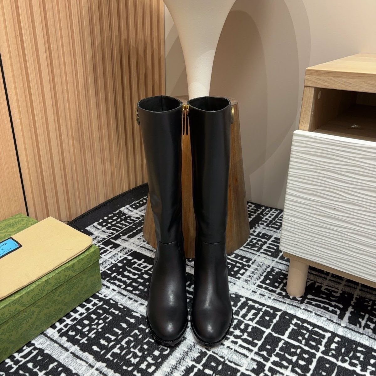 Gucci Leather boots