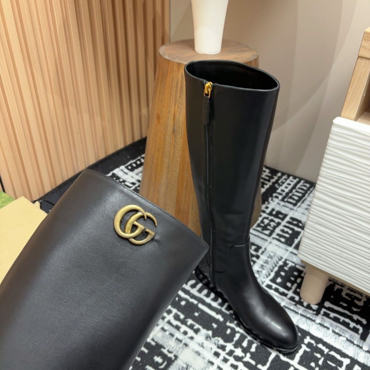 Gucci Leather boots