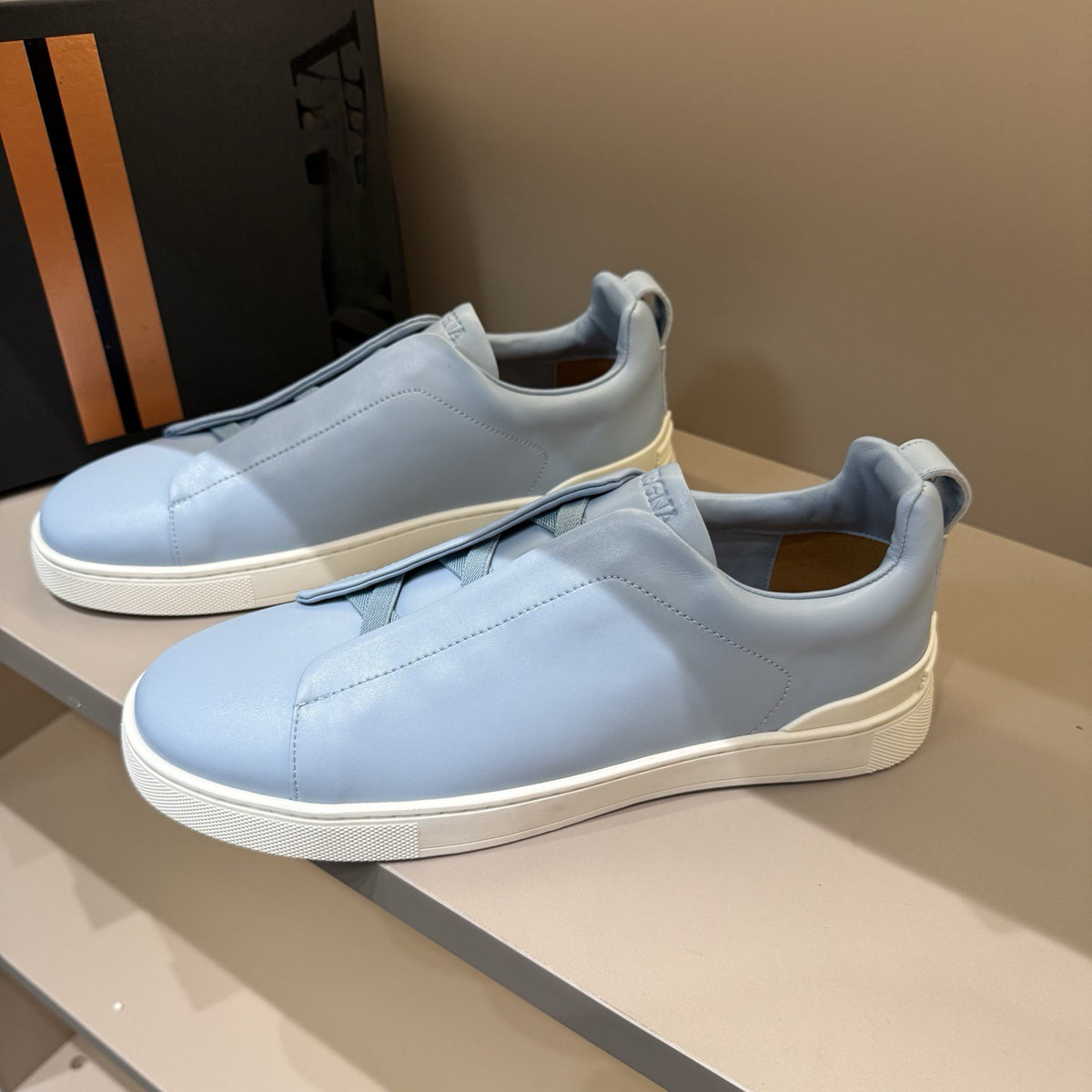 Men's Low-Top Leather Slip-On Loafers