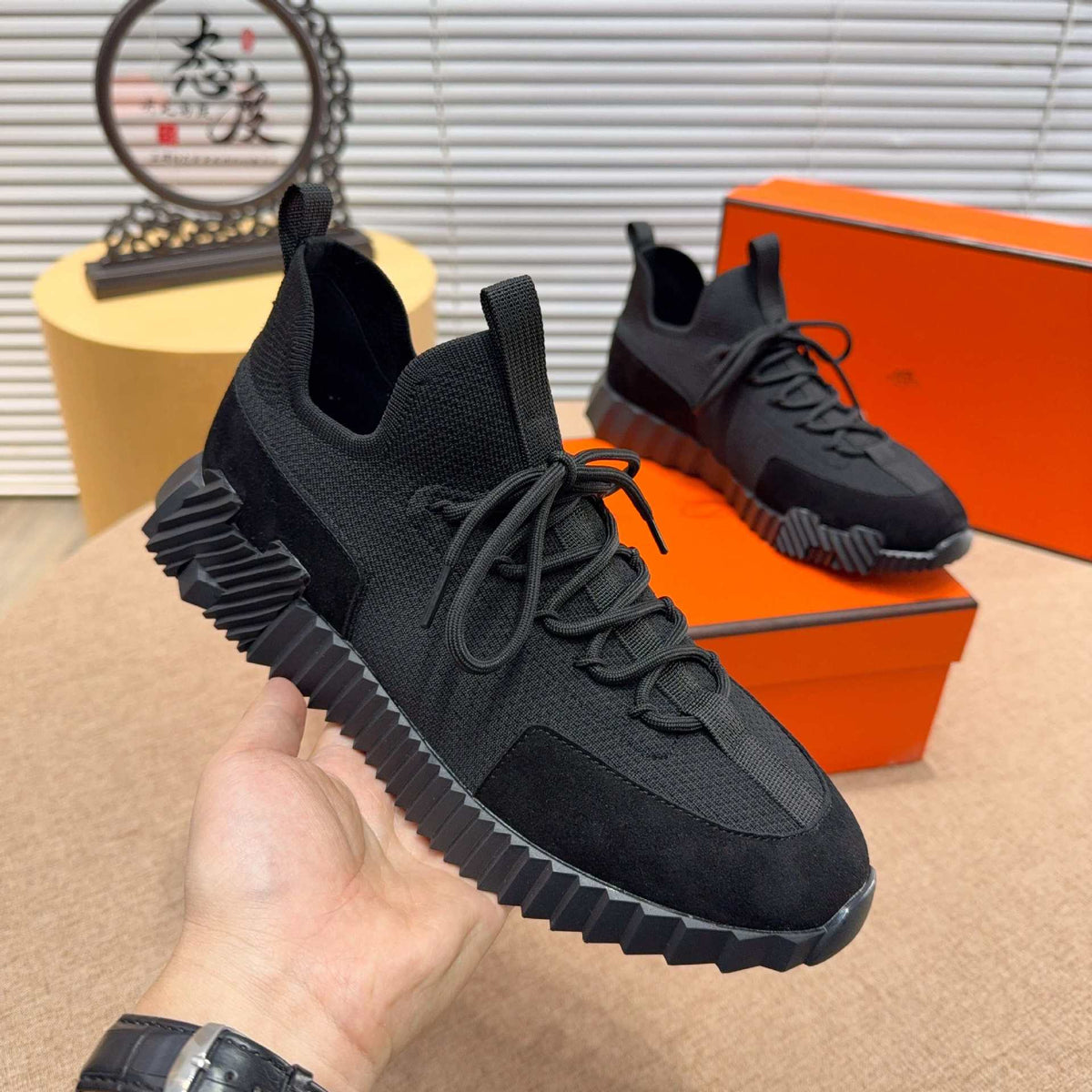 Men's Breathable Mesh Lace-Up Sneakers