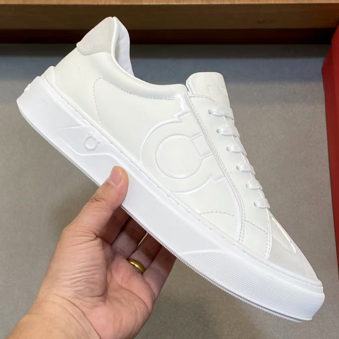 Men's Round-Toe Embossed Platform Sneakers