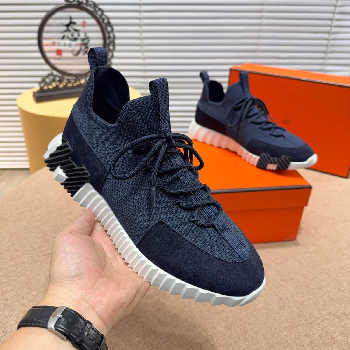 Men's Breathable Mesh Lace-Up Sneakers