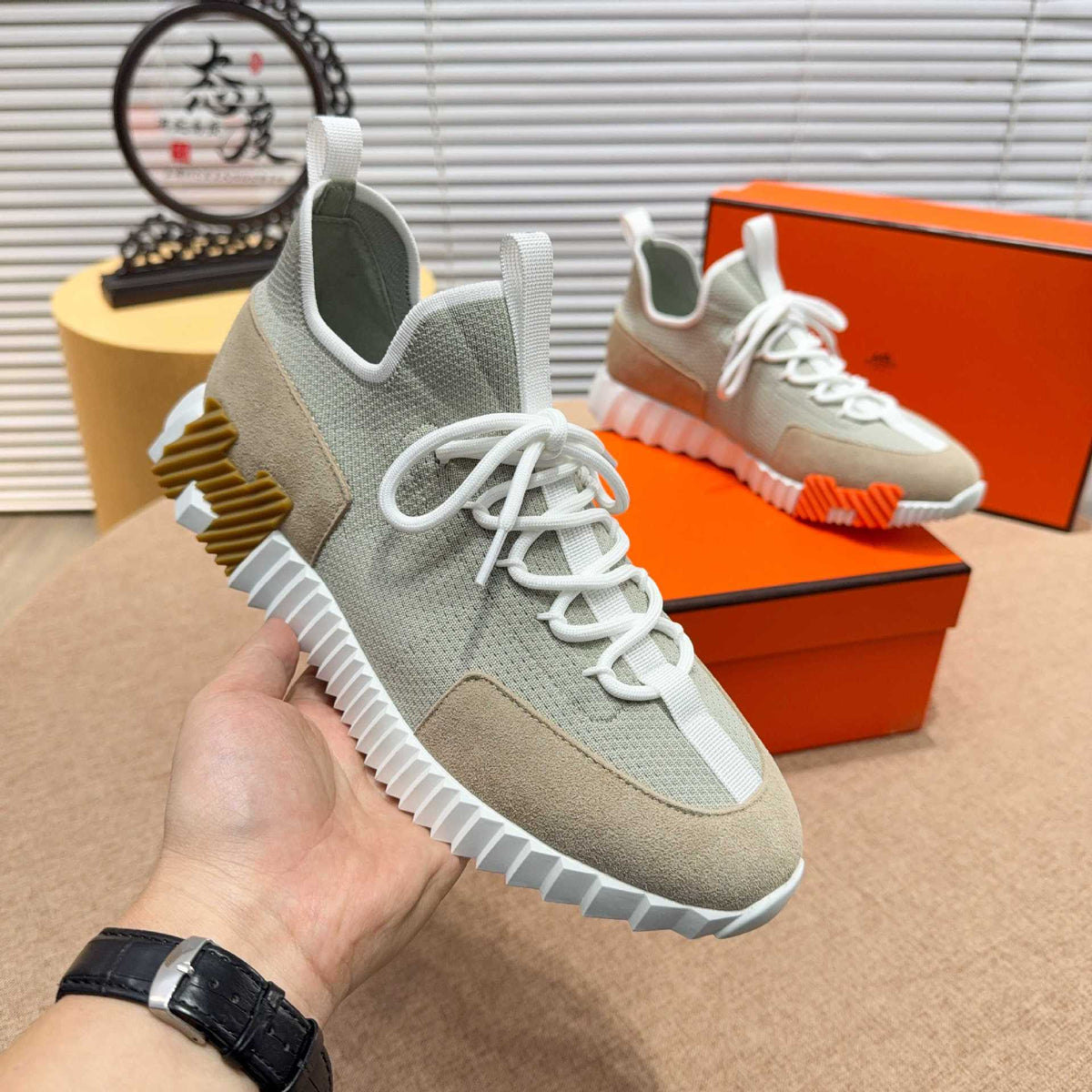 Men's Breathable Mesh Lace-Up Sneakers