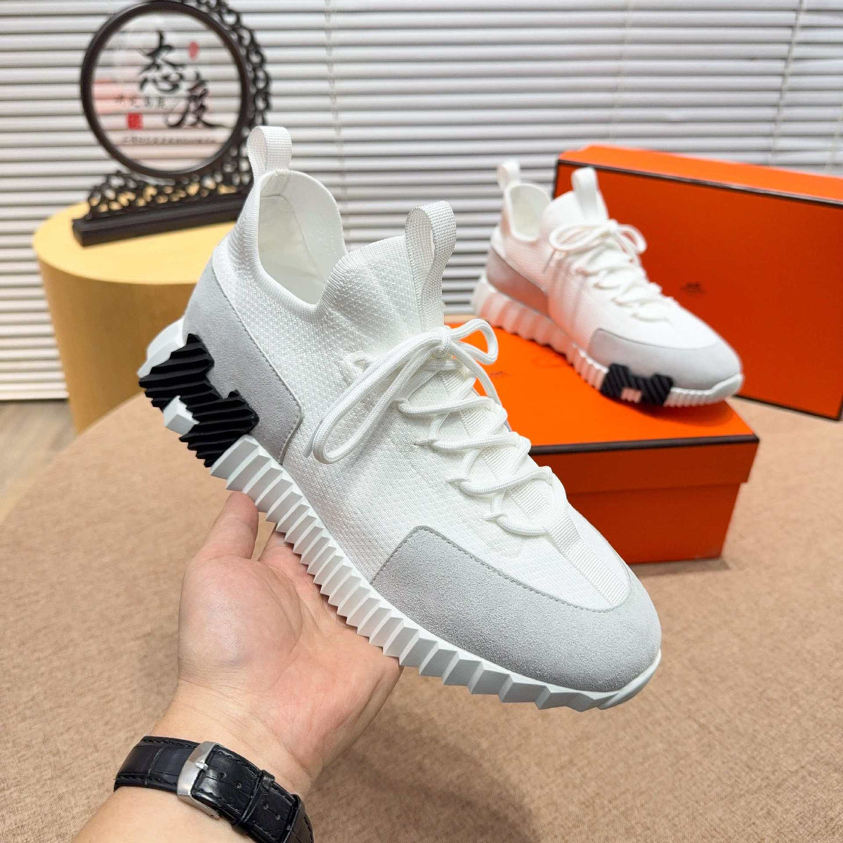 Men's Breathable Mesh Lace-Up Sneakers