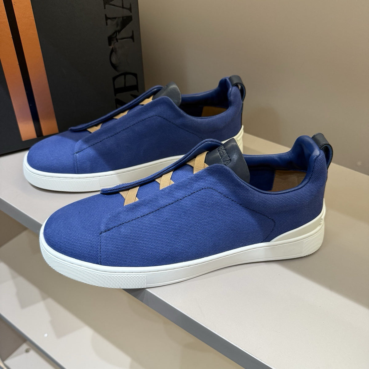 Men's Low-Top Leather Slip-On Loafers