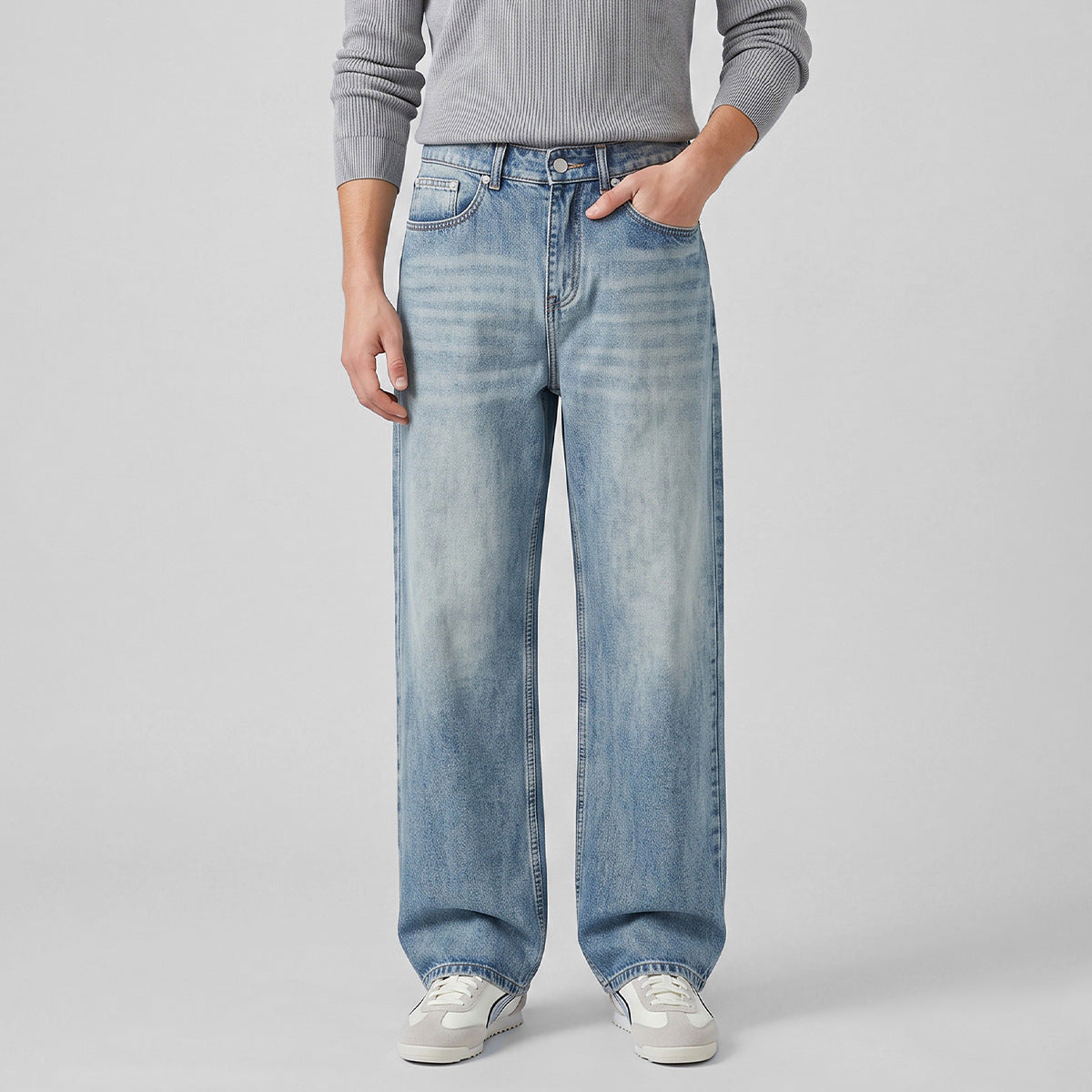 Men's Loose Straight-Leg Distressed Jeans