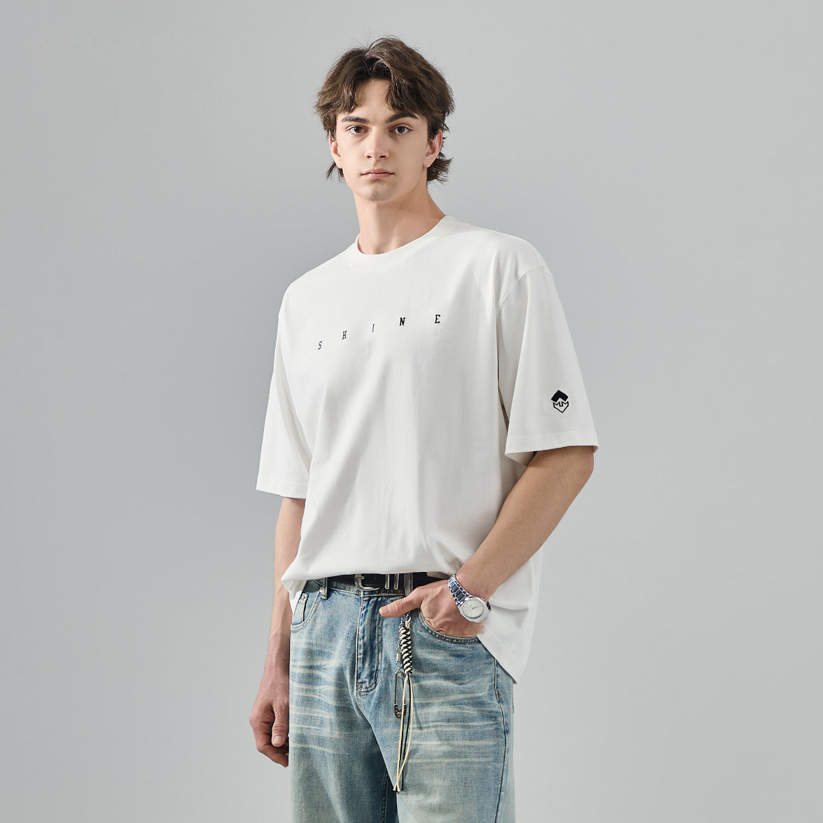 Men's Contrast Embroidered Round Neck T-Shirt