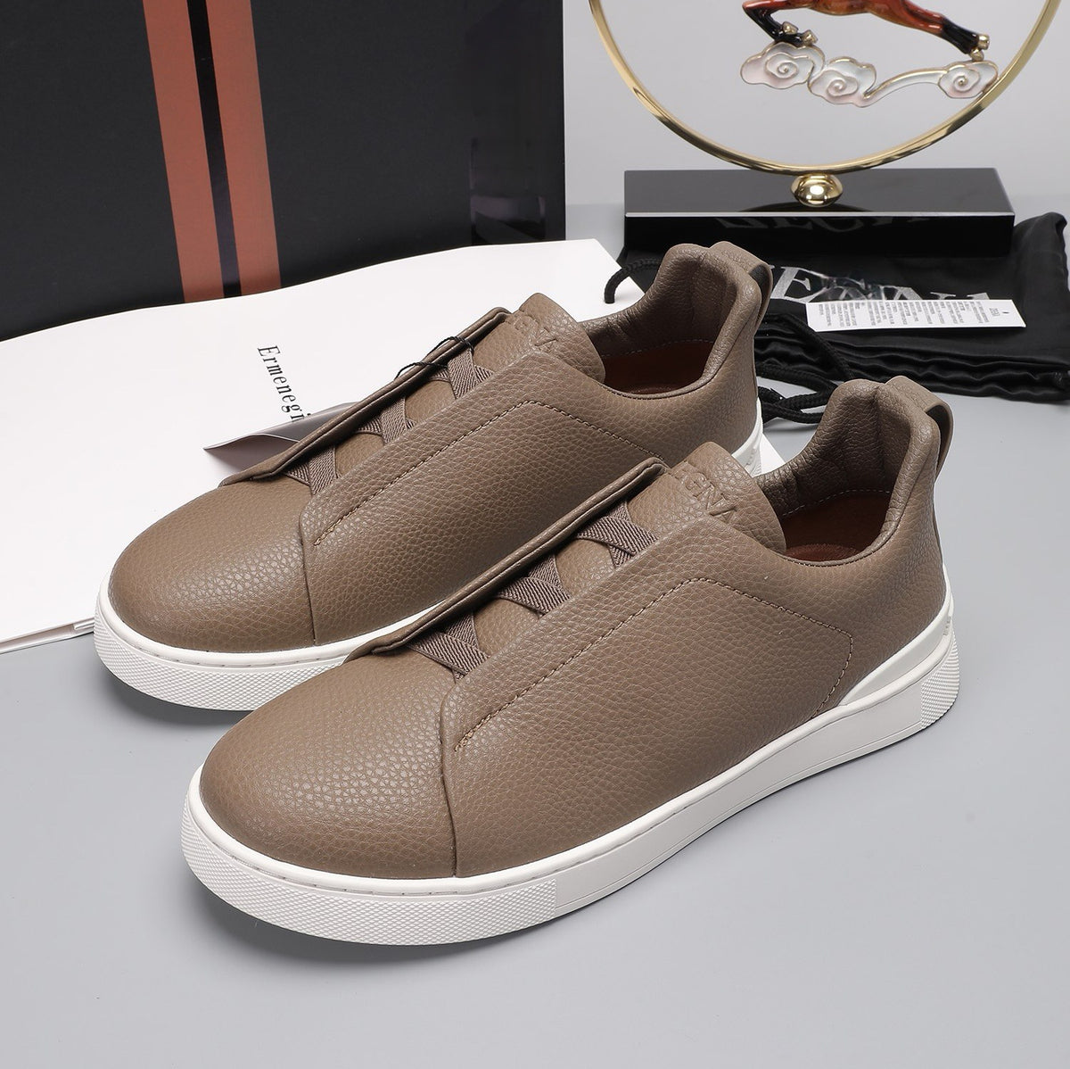 Men's Classic Elastic-Band Leather Loafers