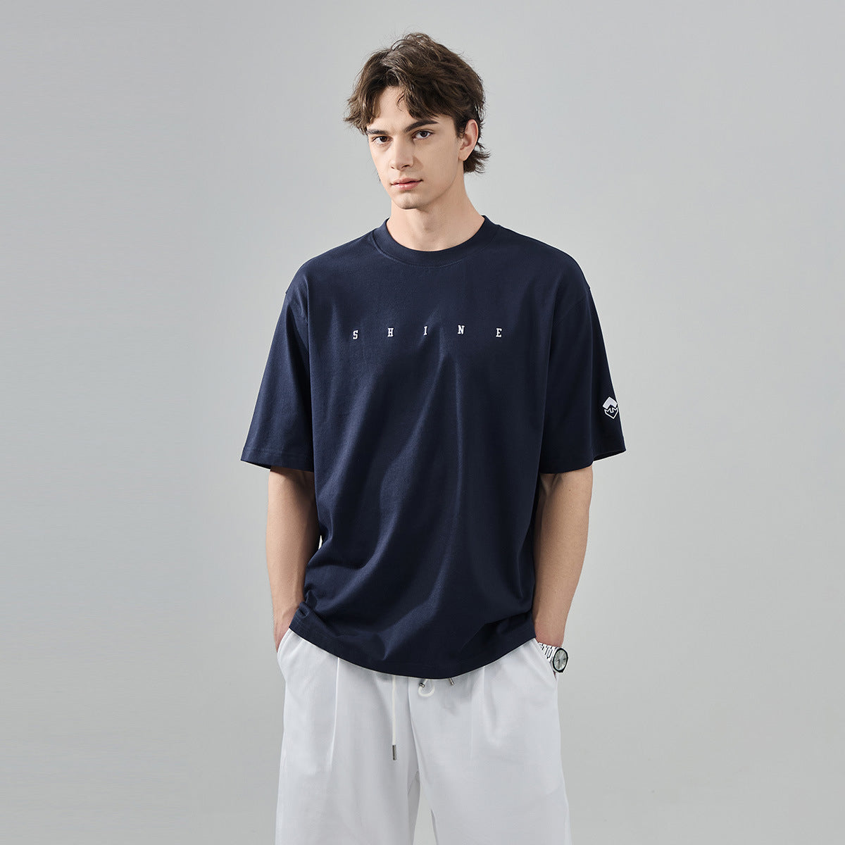 Men's Contrast Embroidered Round Neck T-Shirt