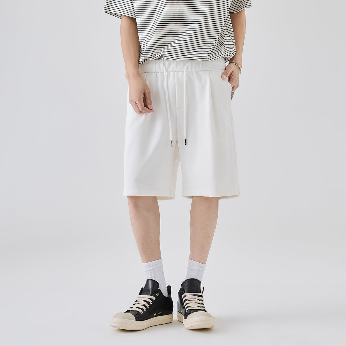 Men's Elastic Waist Casual Shorts