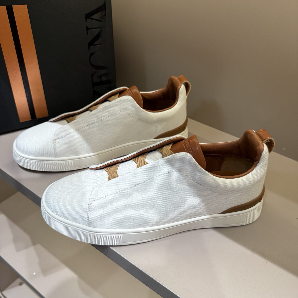 Men's Low-Top Leather Slip-On Loafers