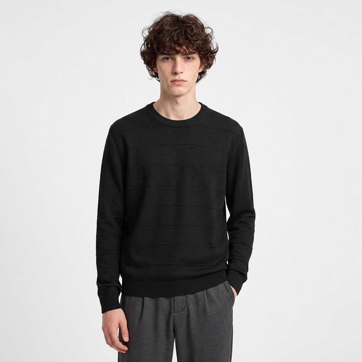 Men's Loose Round-Neck Textured Stripe Knit Sweater