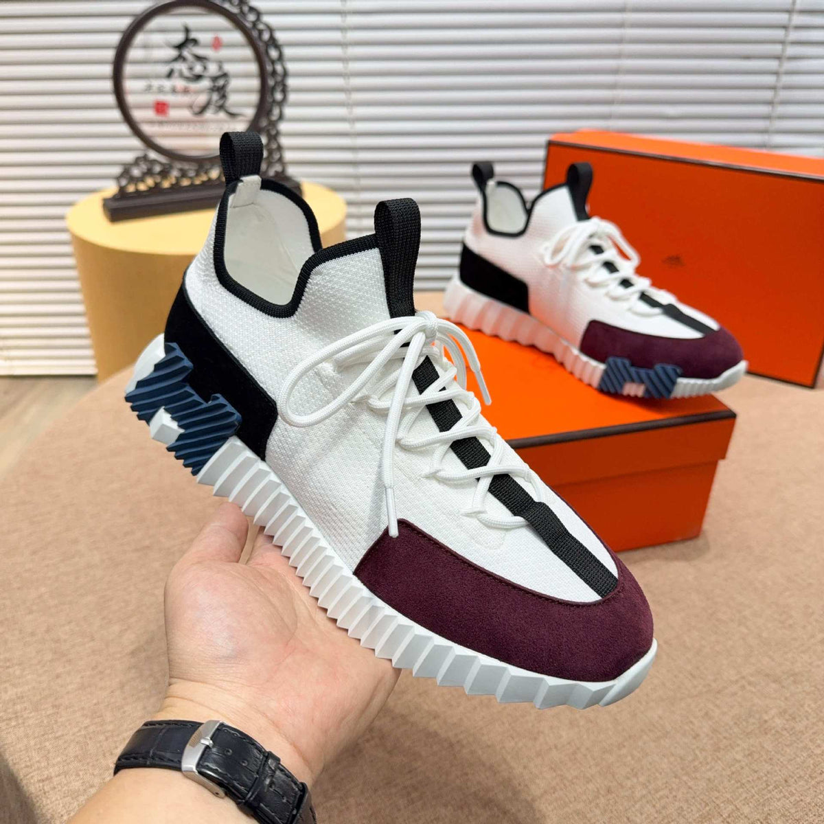 Men's Breathable Mesh Lace-Up Sneakers
