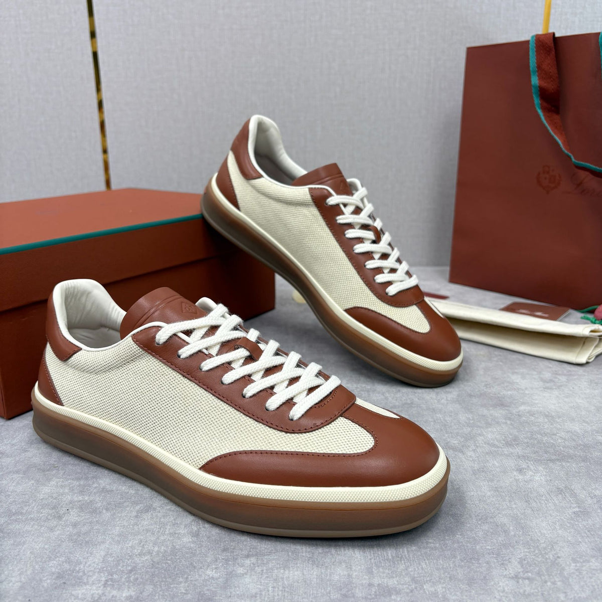 Men's Leather Low-Top Casual Sneakers