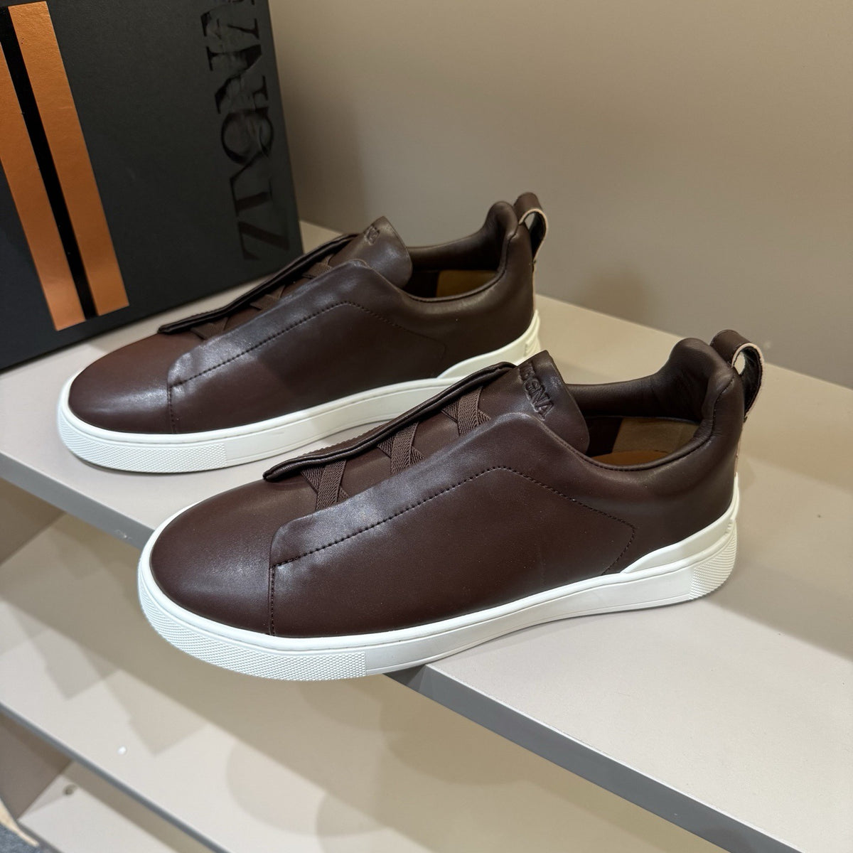 Men's Low-Top Leather Slip-On Loafers