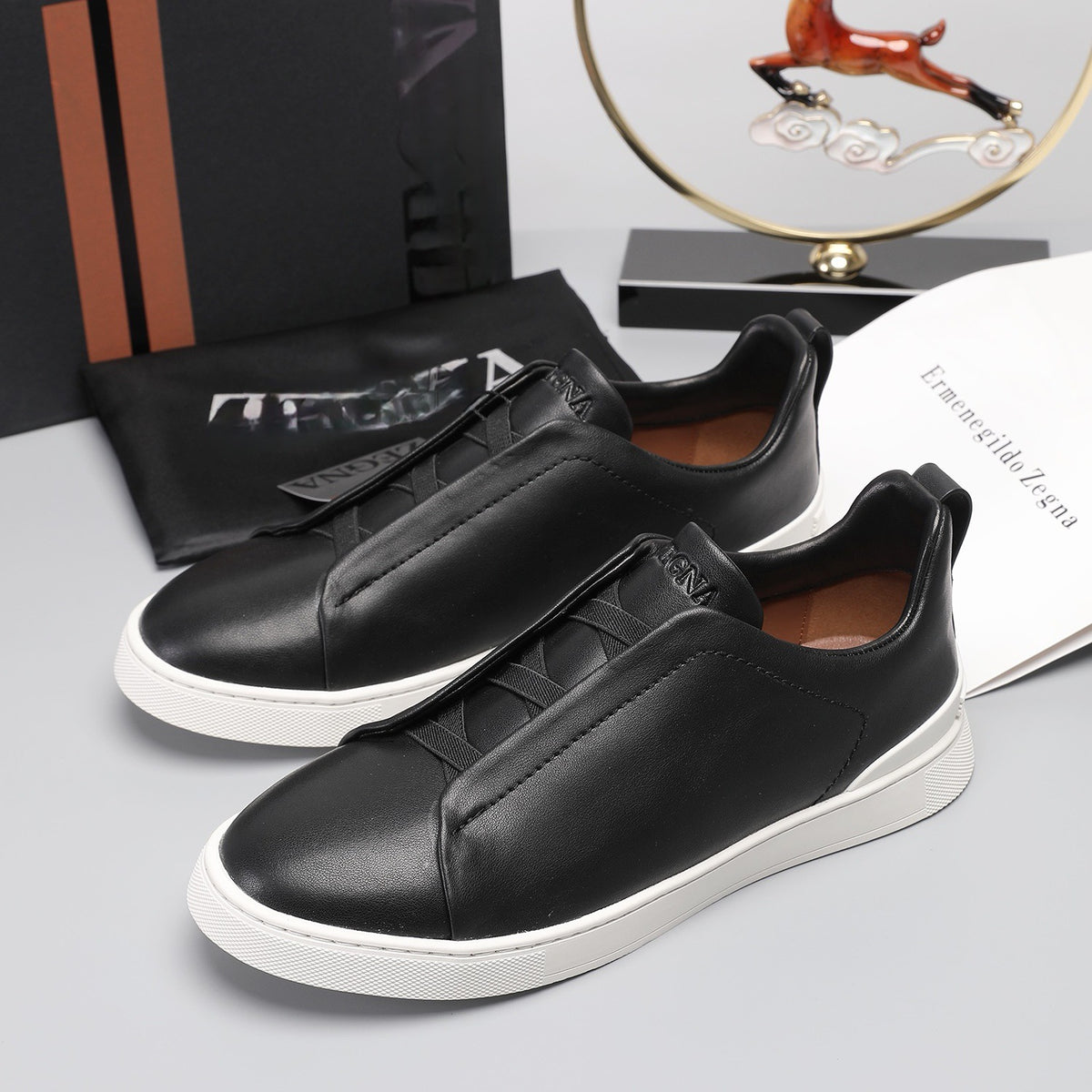 Men's Classic Elastic-Band Leather Loafers
