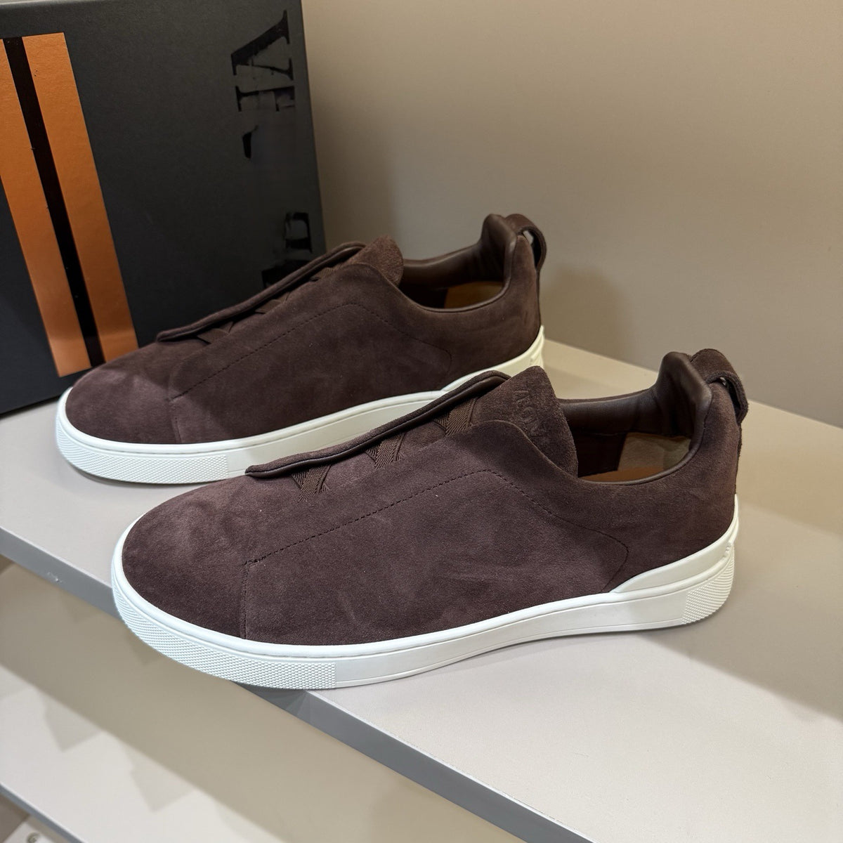Men's Low-Top Leather Slip-On Loafers