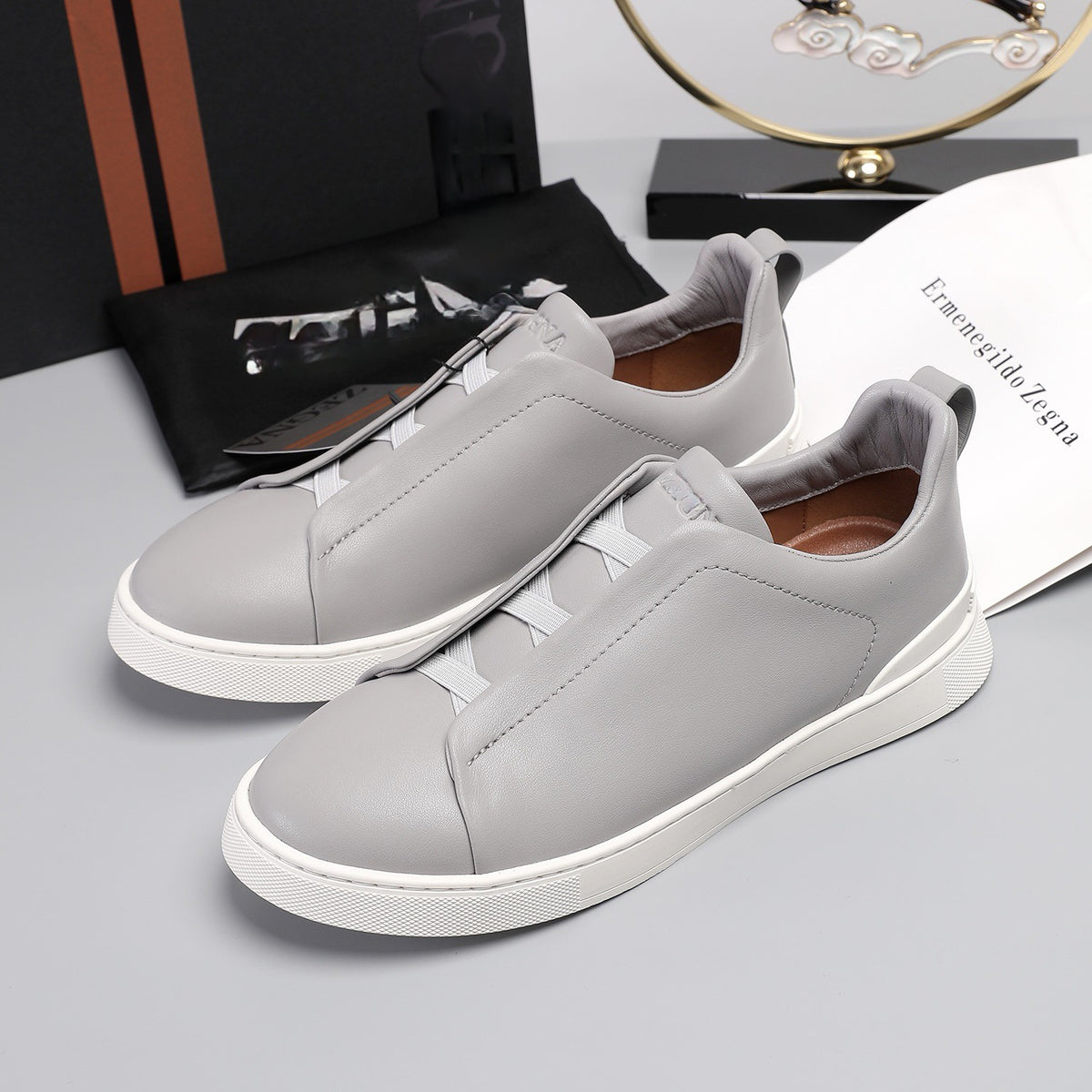 Men's Classic Elastic-Band Leather Loafers