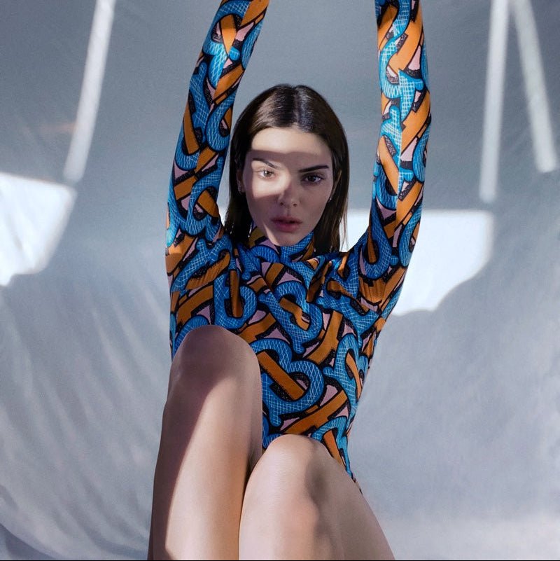 Kendall Jenner X Burberry : Surf Session