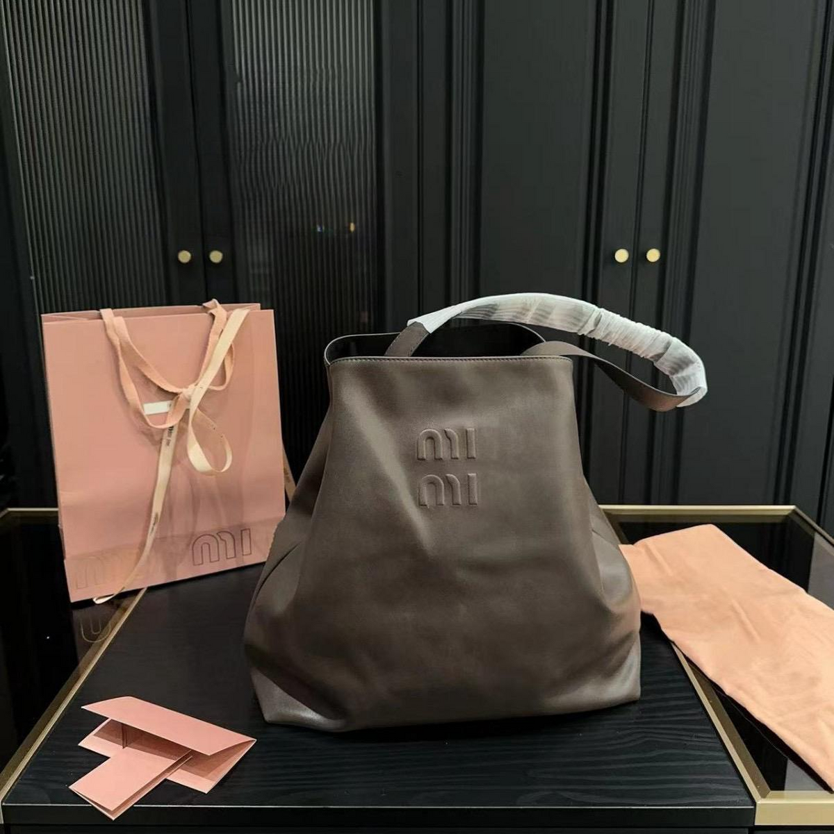 MIU MIU Large bags